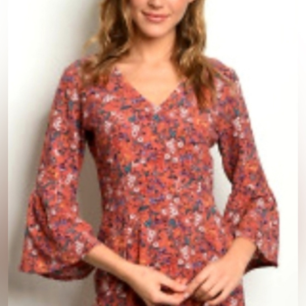 NEW Boutique Gilli Rust Floral Sheath Dress Bell‎ Sleeve V- Neck Mini Medium - Picture 3 of 12